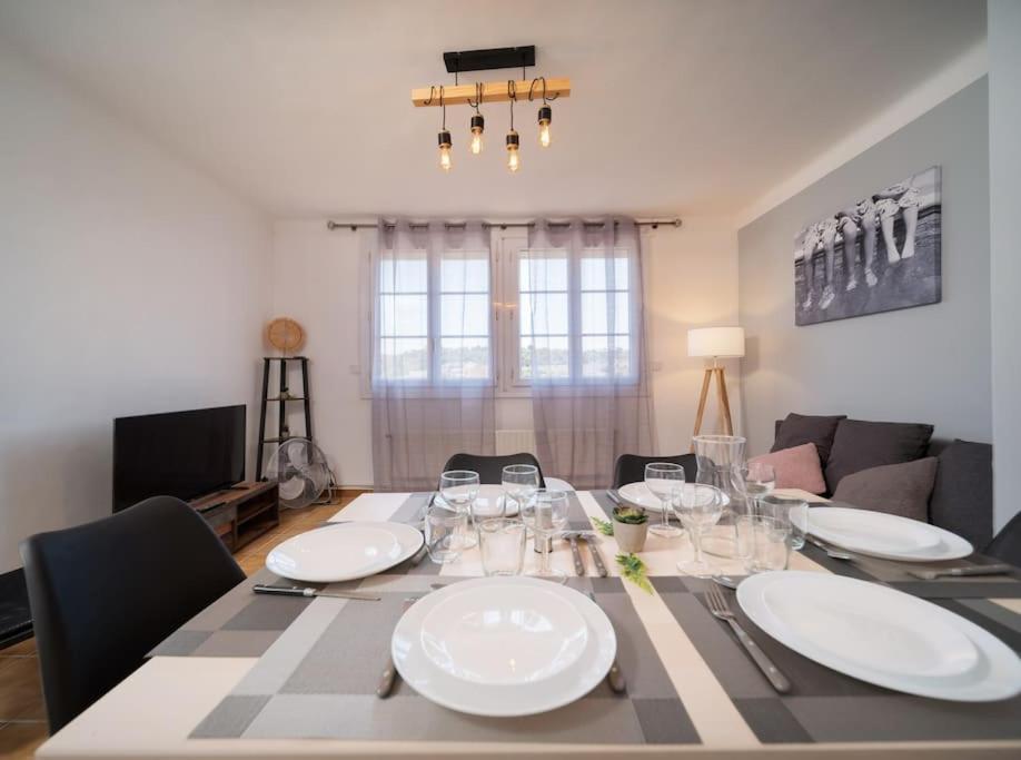 Appartement Tout Equipe Traversant 6 A 8 Couchages マルセイユ エクステリア 写真