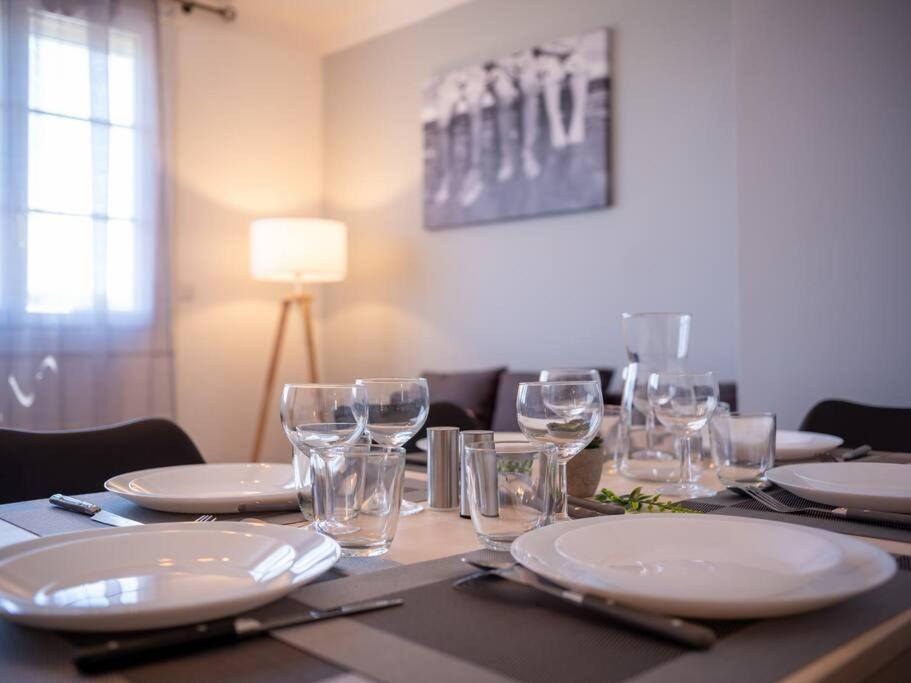 Appartement Tout Equipe Traversant 6 A 8 Couchages マルセイユ エクステリア 写真