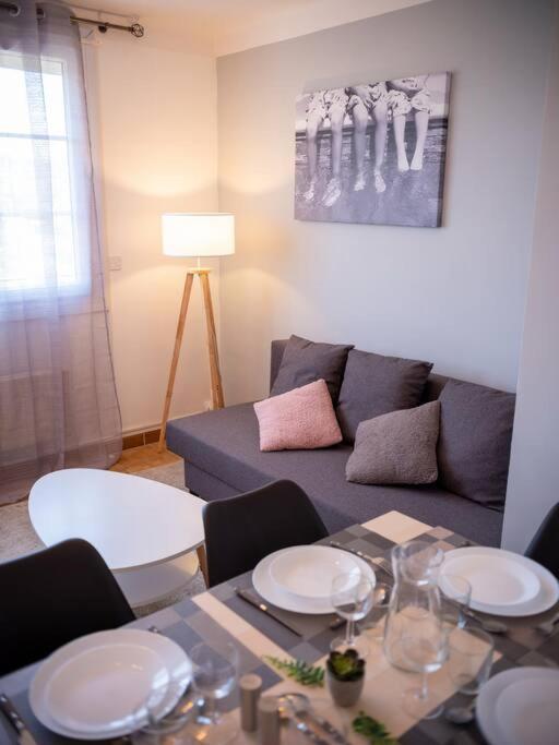 Appartement Tout Equipe Traversant 6 A 8 Couchages マルセイユ エクステリア 写真