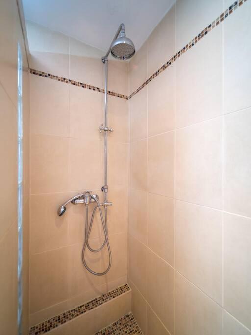 Appartement Tout Equipe Traversant 6 A 8 Couchages マルセイユ エクステリア 写真